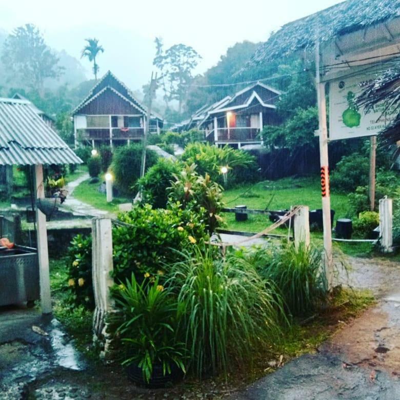 Marina Bay Resort & Restaurant Kampung Genting Exteriér fotografie